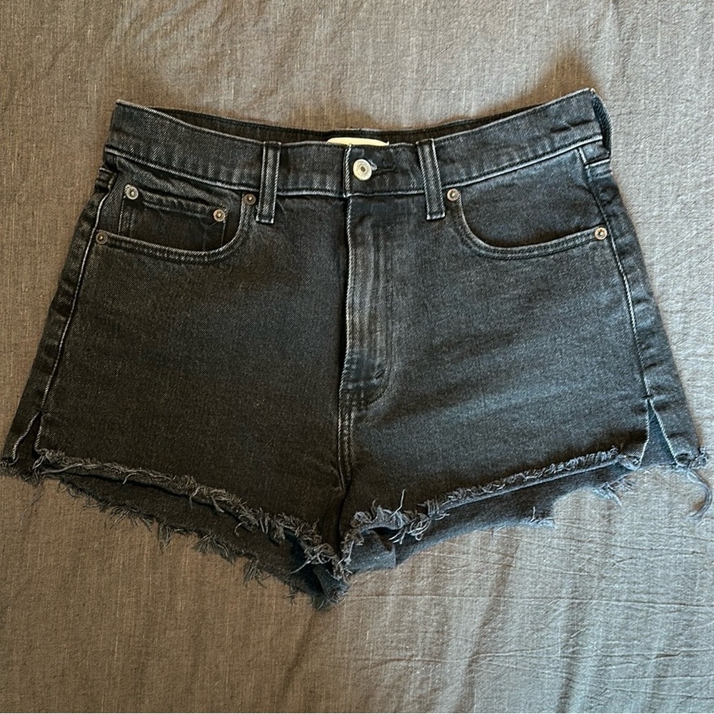 Abercrombie & Fitch The Mom Short High Rise Black Denim Shorts